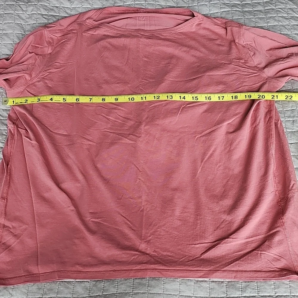 Lululemon Back In Action Top - Picture 6 of 8